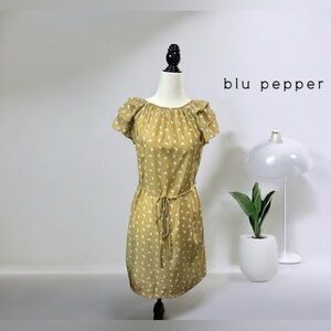 Blu Pepper, Chic Knee-Length Printed Dress, Medium, Tan, White
